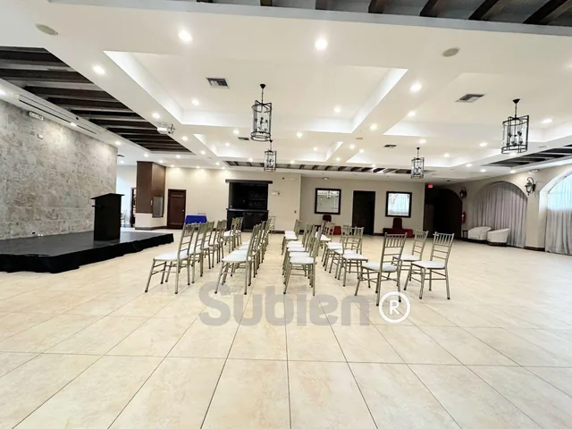 Vendo Edificio Km 12 Via a La costa Planta Baja Más 2 Pisos Altos 1.832 m² Construcción Ascensor, Guayas — imagen 4