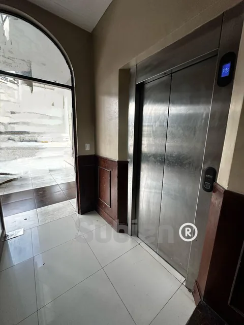 Vendo Edificio Km 12 Via a La costa Planta Baja Más 2 Pisos Altos 1.832 m² Construcción Ascensor, Guayas — imagen 2