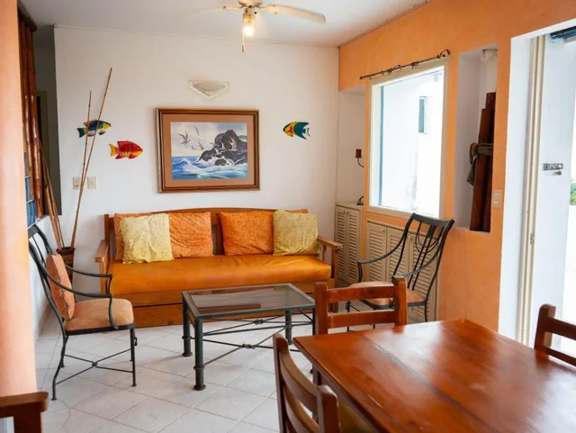Departamento Amoblado en Venta con Balcón y 2 Habitaciones en Club Casa Blanca - Same - Esmeraldas — imagen 4