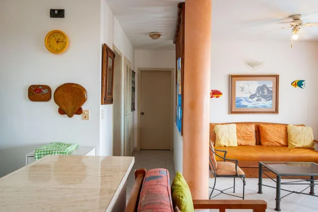 Departamento Amoblado en Venta con Balcón y 2 Habitaciones en Club Casa Blanca - Same - Esmeraldas — imagen 3