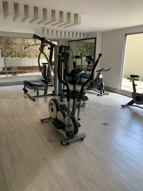 Oficina Comercial de 30 m² en Venta en Av 6 de Diciembre — imagen 3