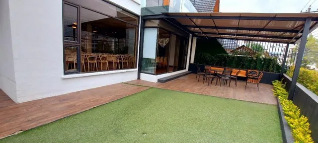 Se Vende Amplia Oficina Sector Batan Alto — imagen 2