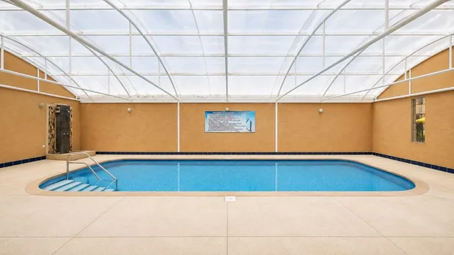 Casa de 240 m² con 3 Dorm. en Venta en Conocoto — imagen 3