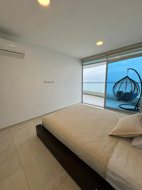 Departamento de 2 Dorm. en Venta en Tonsupa — imagen 4