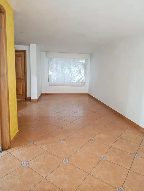 Gran Oportunidad Acogedora Casa en Venta 159,73 m², en Conjunto, San Isidro del Inca – Quito Norte — imagen 5