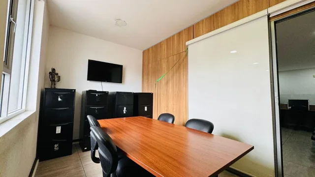 Oficina en Venta Sector La Carolina con Terraza Edificio Moderno — imagen 3