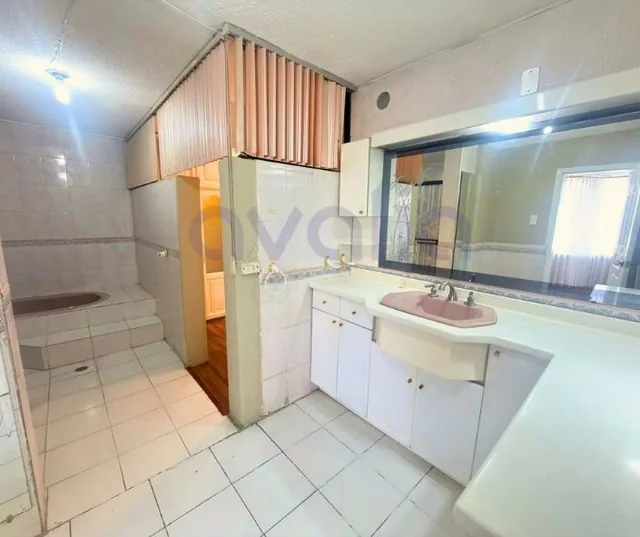 Casa de 490 m en Venta, Sector Multiplaza, Chimborazo — imagen 2