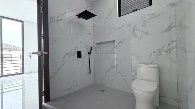 Casa Moderna Esquinera de Estreno con 3 Dorm. en Venta en Samborondón Isla Celeste, Guayas — imagen 4