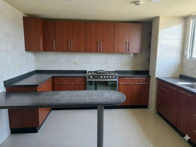 Gran Oportunidad. Acogedor Departamento en Venta, 3 Dorm. – 172,22 m² Mastodontes - Carcelén — imagen 3