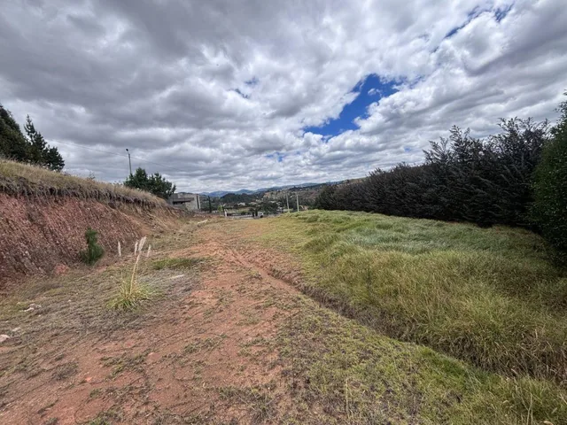 Terreno de Lujo en Urbanización Alameda Zhucay Tarqui, Azuay — imagen 3