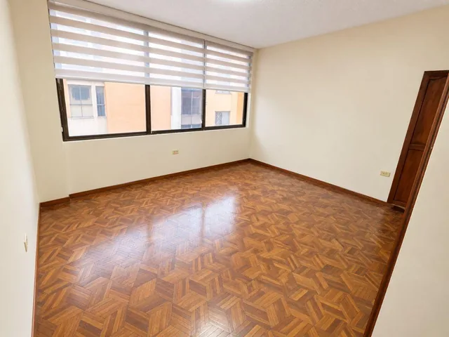 Departamento 5 Hab en Venta – San Isidro del Inca — imagen 3