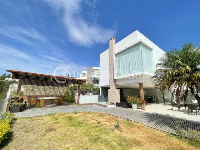 Casa de Lujo en Cumbayá — imagen 2