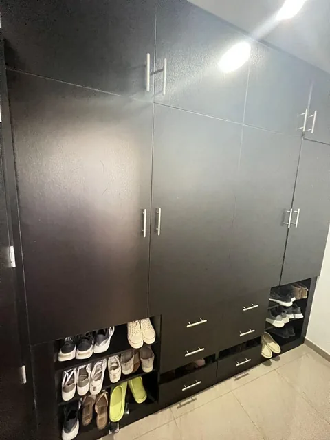 Se Vende Casa con Dos Suites Independientes en Urbanización Napoli, Guayas — imagen 4