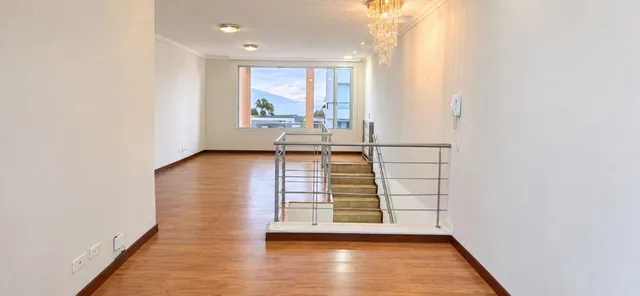 Venta de Casa 480 Mt 3 Dorm. Cumbaya — imagen 4