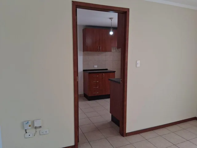 Vendo Casa Pusuqui 100 m² / 3d. Patio — imagen 2