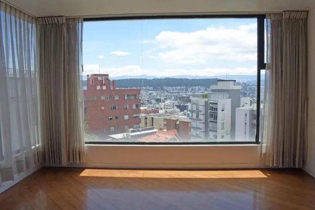 Vendo Departamento con Excelente Vista en Quito Tenis — imagen 2