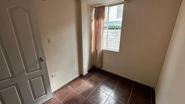 En Venta Casa Sector Puente 1 Valle de Los Chillos — imagen 2