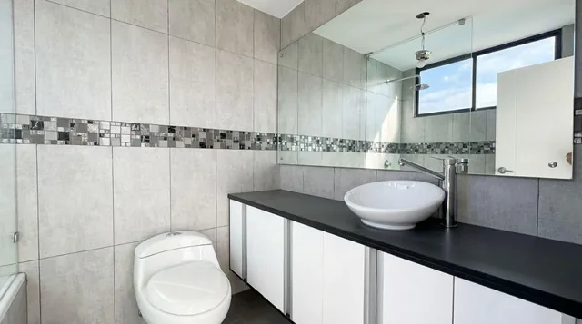 Departamento Remodelado en Venta con Vista – Sector Swissô | Centro Norte de Quito — imagen 5