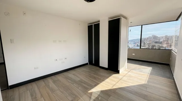 Departamento Remodelado en Venta con Vista – Sector Swissô | Centro Norte de Quito — imagen 3