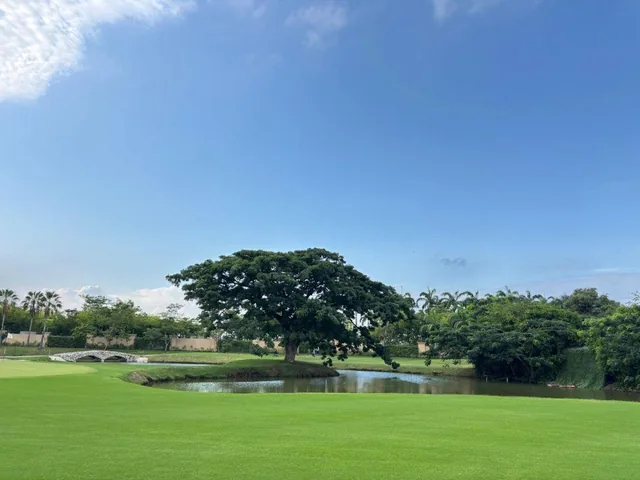 En Venta Terreno en Mocoli Golf, Isla Mocoli Bifamiliar de 1066 m² Frente a La Cancha de Golf, Guayas — imagen 3
