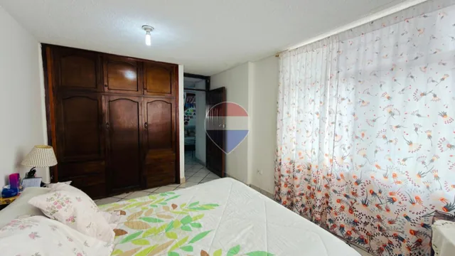 Casa en Venta en Ibarra - Rentera - 3 Departamentos, Imbabura — imagen 5