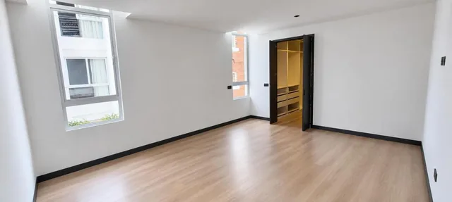 Departamento de 100 m² con 2 Habitaciones en Venta - Sector González Suárez — imagen 5