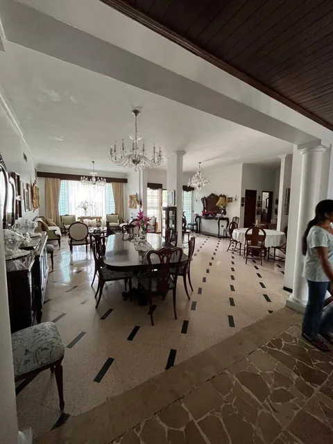 Calle Cedros y Todos Los Santos Para Comercio o Vivienda. Guayas — imagen 3