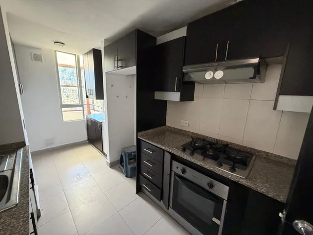 En Venta Depto de 3 Dorm. con Terraza en Lomas de Monteserrin — imagen 4
