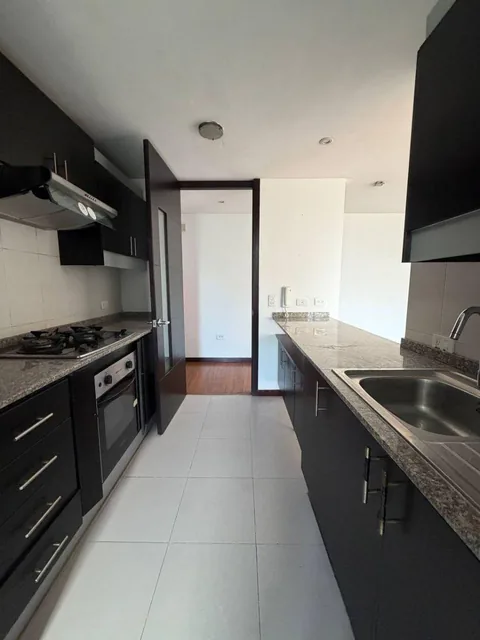 En Venta Depto de 3 Dorm. con Terraza en Lomas de Monteserrin — imagen 2