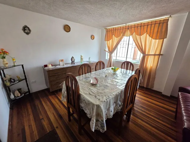 Casa en Venta con Proyección Comercial – El Loreto, Latacunga, Cotopaxi — imagen 5
