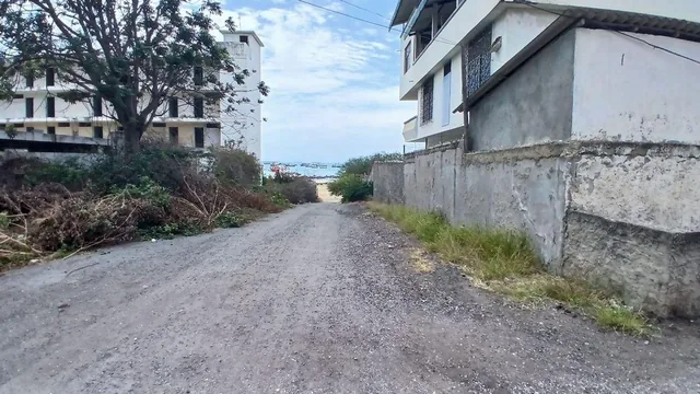 Venta de Terreno en La Libertad Av 9 Octubre L. Bermeo — imagen 2