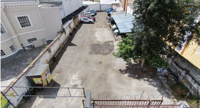 Terreno de Venta 892 m² Calle Diego de Almagro y Orellana, Ideal Para Constructoras. Provincia de Pichincha — imagen 3