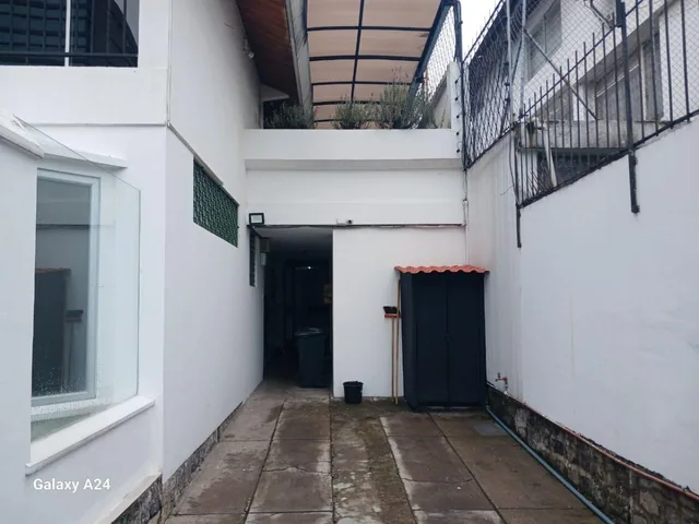 Vendo Casa - Terreno Esquinero Sector Coruña y Orellana — imagen 3
