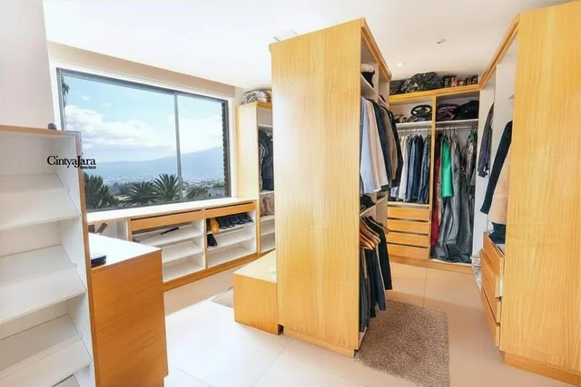 Departamento en Urbanizacion, Cumbayá, Venta, Espacioso 300 m² Internos — imagen 4
