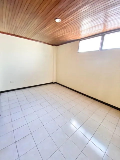 Departamento de 97 m² con 3 Dorm. en Venta en Area Cerrada de Urdesa, Guayas — imagen 4