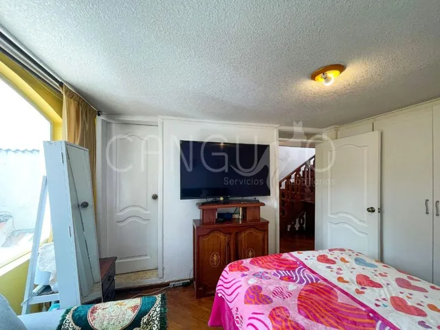 Casa de 4 Dorm. en Urbanización El Condado — imagen 2