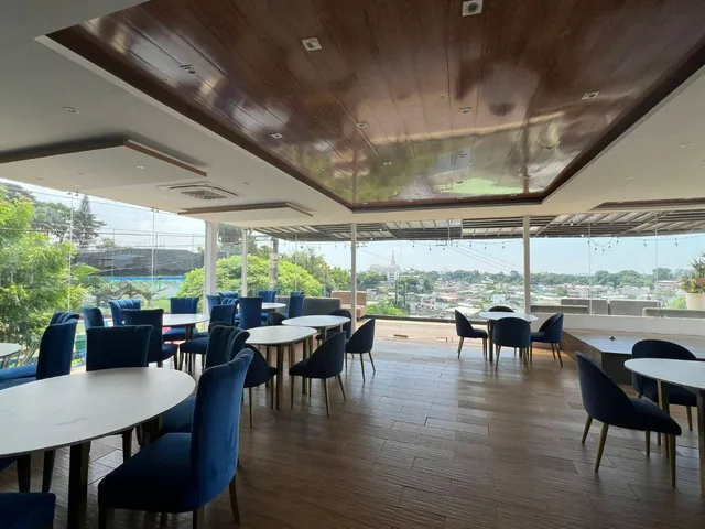 Departamento en Venta | Portón de Las Lomas – Lomas de Urdesa! Mons Garcia, Guayas — imagen 2