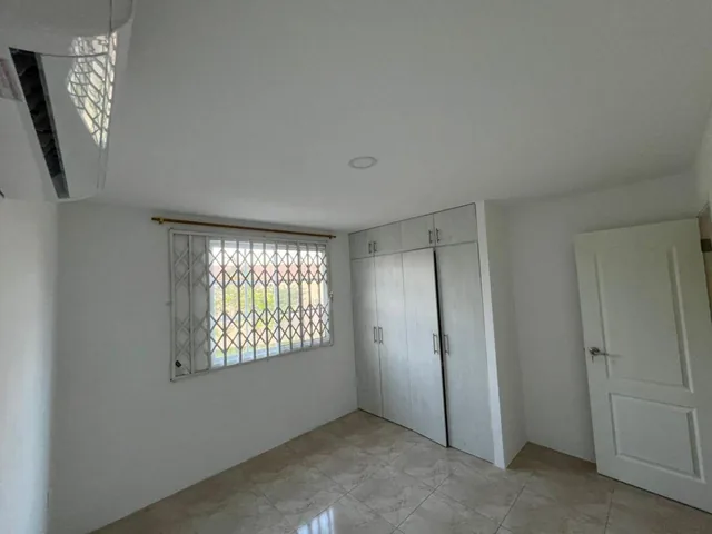 Casa en Venta, Urb. Casa Laguna con 128 m² de Terreno y 3 Habitaciones! La Aurora Mons García, Guayas — imagen 2