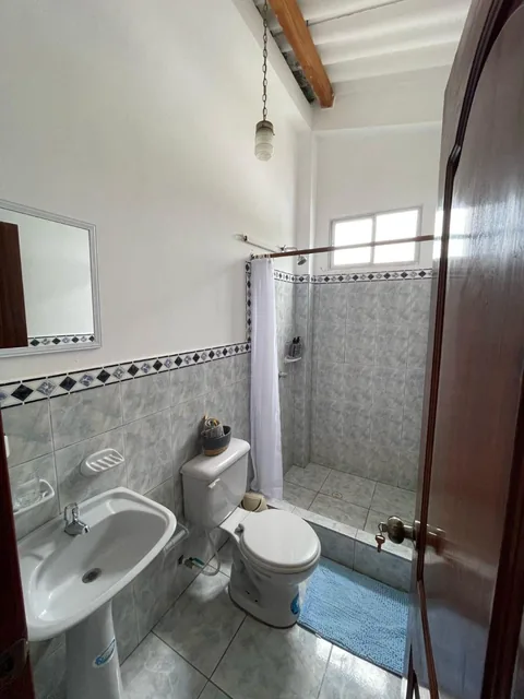 Hermosa Casa de 1080 m² con 4 Habitaciones en Venta Frente Al Mar, Manabí — imagen 3