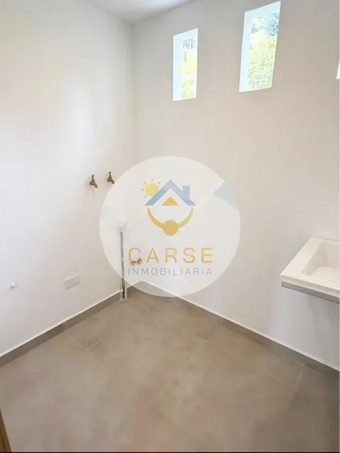 Linda Casa de 3 Habitaciones, en Bemaní a 5 Minutos del Parque Industrial, Azuay — imagen 5