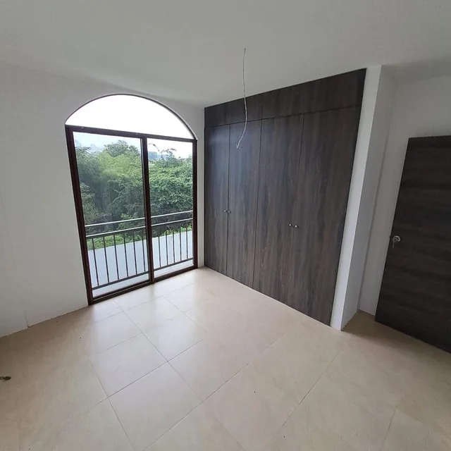 Venta Casa Villas del Bosque 4 Dorm. en Via a La Costa, Guayas — imagen 2