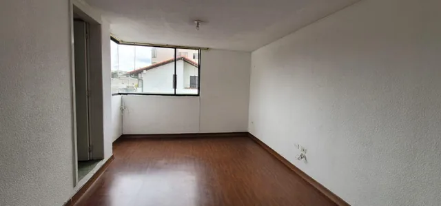 Departamento de 3 Habitaciones en Venta, Sector El Edén — imagen 2