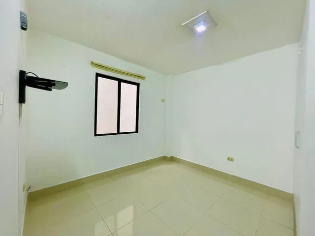 En Venta: Casa de 1 Planta y 3 Dorm. Et. aura, Urb. Villa Club, Guayas — imagen 3