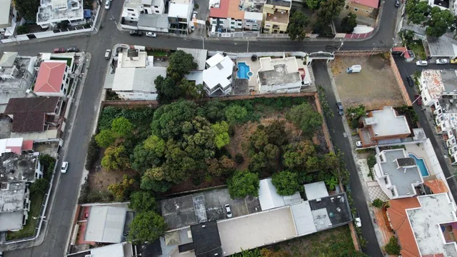Lote en Venta 2.050 m² Portoviejo, Manabí — imagen 2