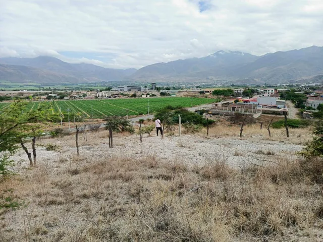 Venta de Hermoso Terreno en Catamayo, Loja, Ecuador Frente Al Aeropuerto — imagen 4