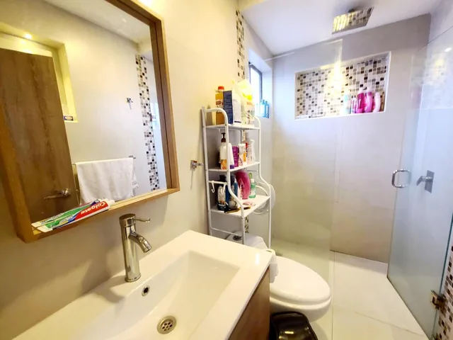 Departamento a La Venta Oportunidad Av Primero de Mayo 2 Dorm., Azuay — imagen 5