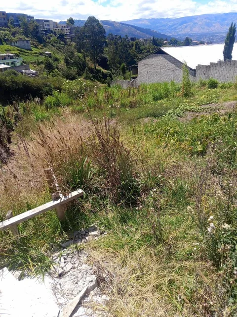Vendo Terreno de 200 m Calderón — imagen 2