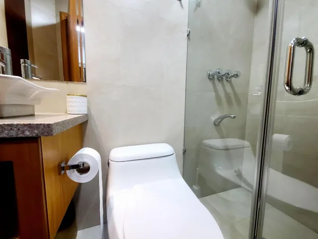 Penthouse de Lujo en Venta Av 3 de Noviembre, Azuay — imagen 3