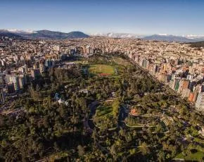 En Venta Estudio en Edificio Qondesa, La Carolina Piso Alto — imagen 4