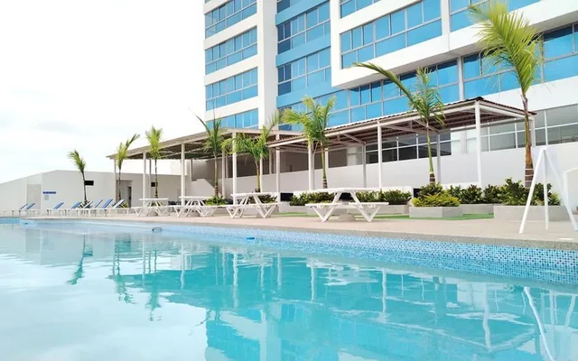 Departamento en La Playa de Lujo en Venta Punta Blanca Santa Elena — imagen 2